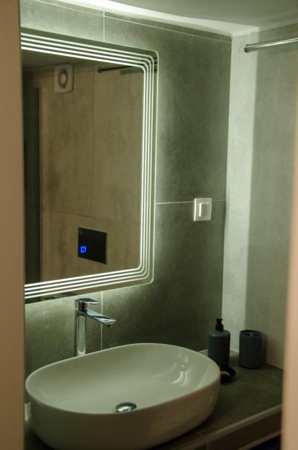 C.7 Cyclamen #loft_studio_near_the_sea * Thessaloniki